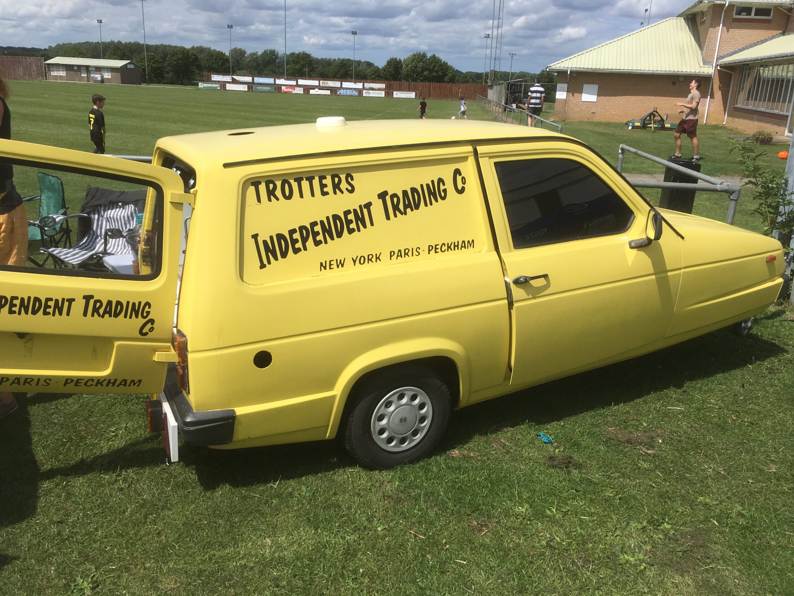 Vintage Car Show DJ hire in Norfolk, photo 1
